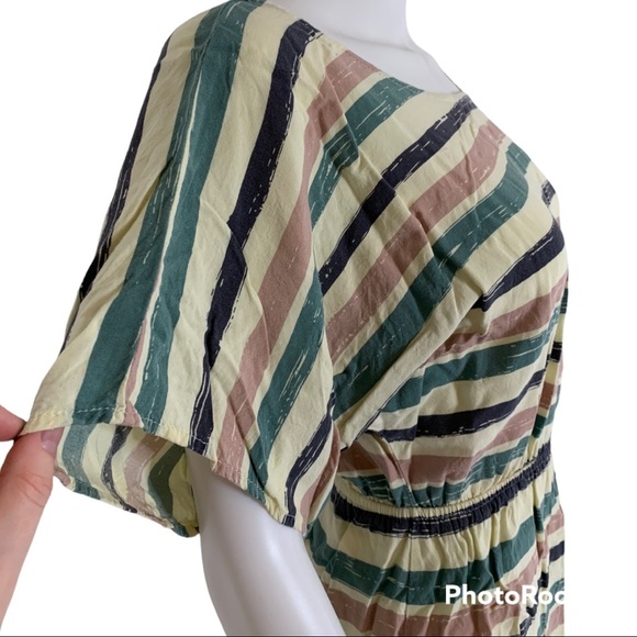 Soprano striped top scoop neck 3/4 balloon sleeve M - Picture 3 of 11